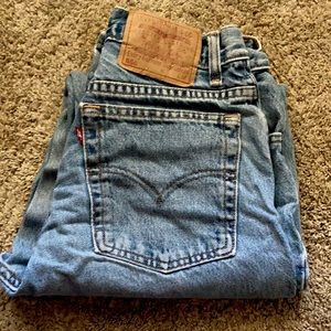 Vintage Levi’s; High waisted mom jean style